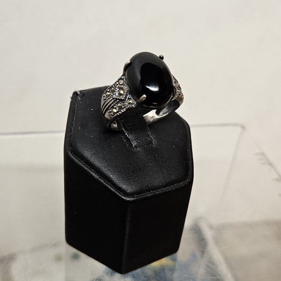 Avon Jewelry - Vintage Unisex Avon Black Onyx and Marcasite Sterling 925 Ring, Size 10